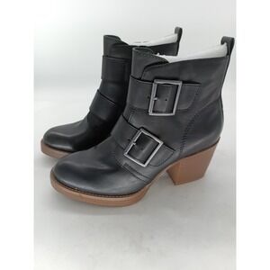 Frye & Co Dove Boots Womens Size 9 Black Faux Fur Ankle Buckle Booties #48